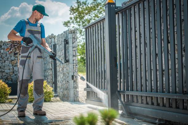Best Sidewalk and Walkway Cleaning  in Briarcliff, TX